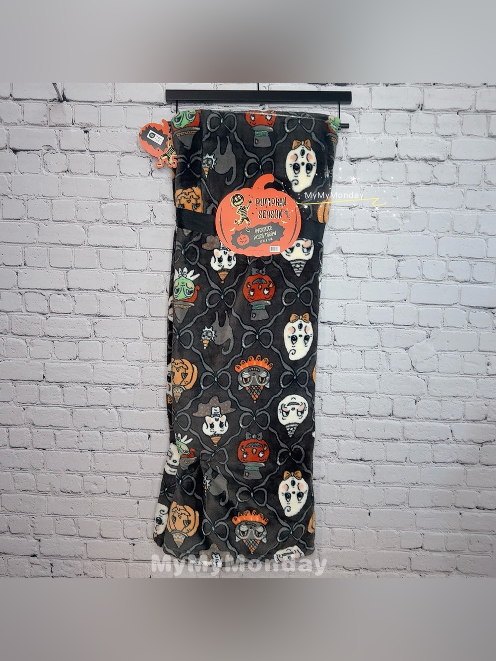 Johanna Parker Inspired Halloween Throw Blanket - Picture 3 of 5